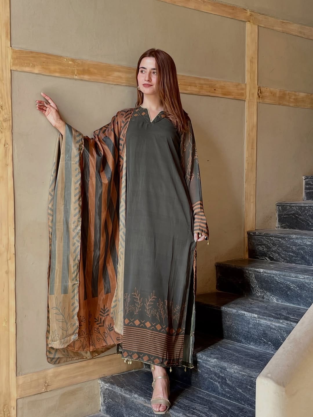 COTTON LAWN PRINTED 3PC STITCHED FOR GIRLS