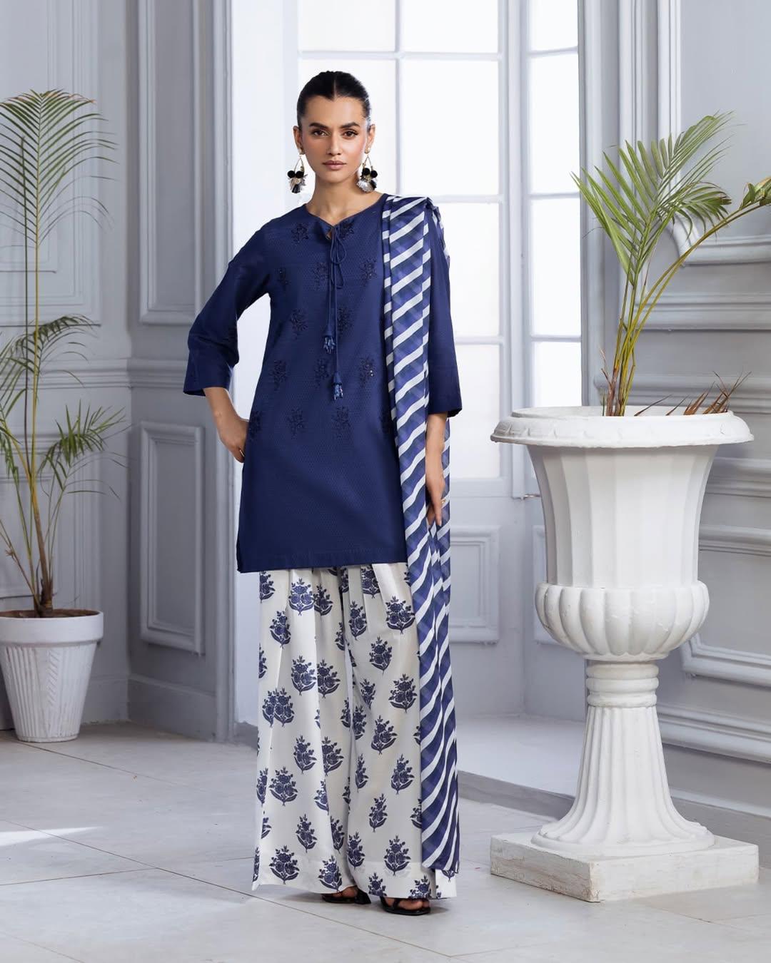 MARMAR (FARSHI SHALWAR)3pc STITCHED