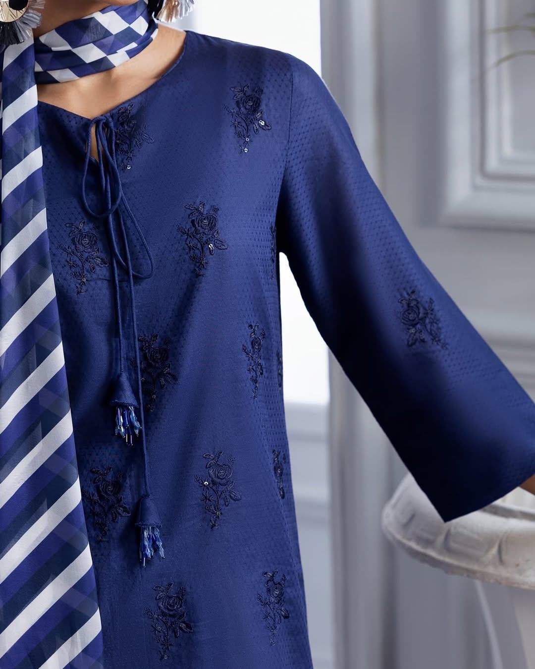 MARMAR (FARSHI SHALWAR)3pc STITCHED