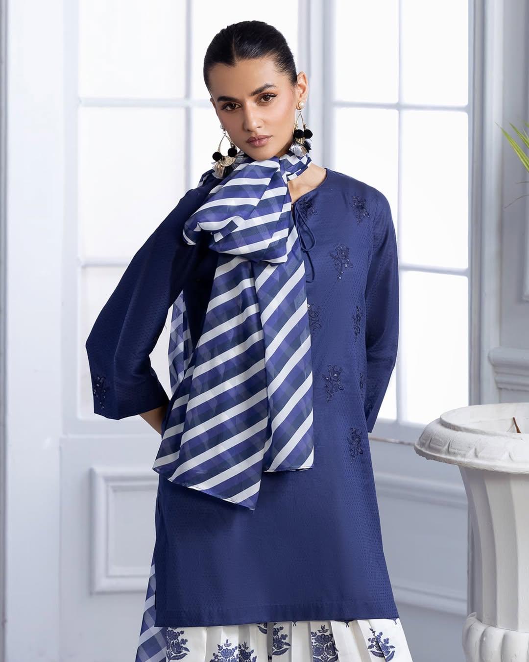 MARMAR (FARSHI SHALWAR)3pc STITCHED