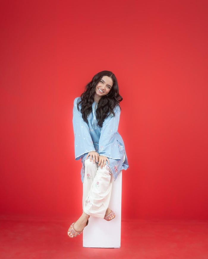 FIAZA LAWN 2pc (farshi shalwar)