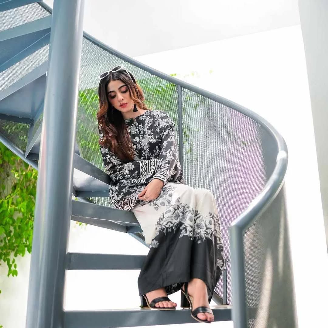 DILRUBA DIGITAL PRINTED 2 pieces stitched