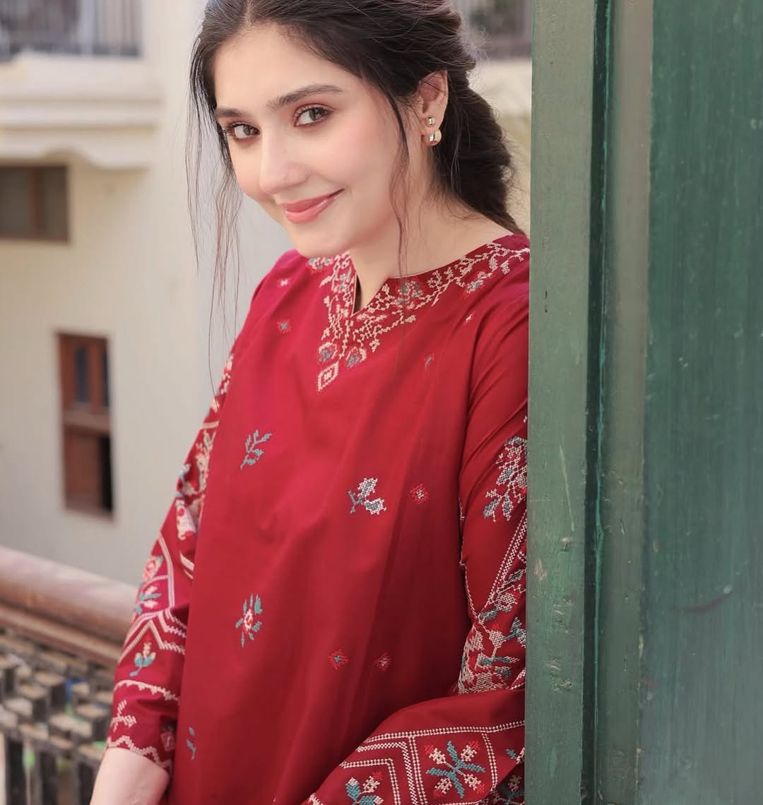 NISHA LAWN EMB CORD SETS ( FARSHI SHALWAR)