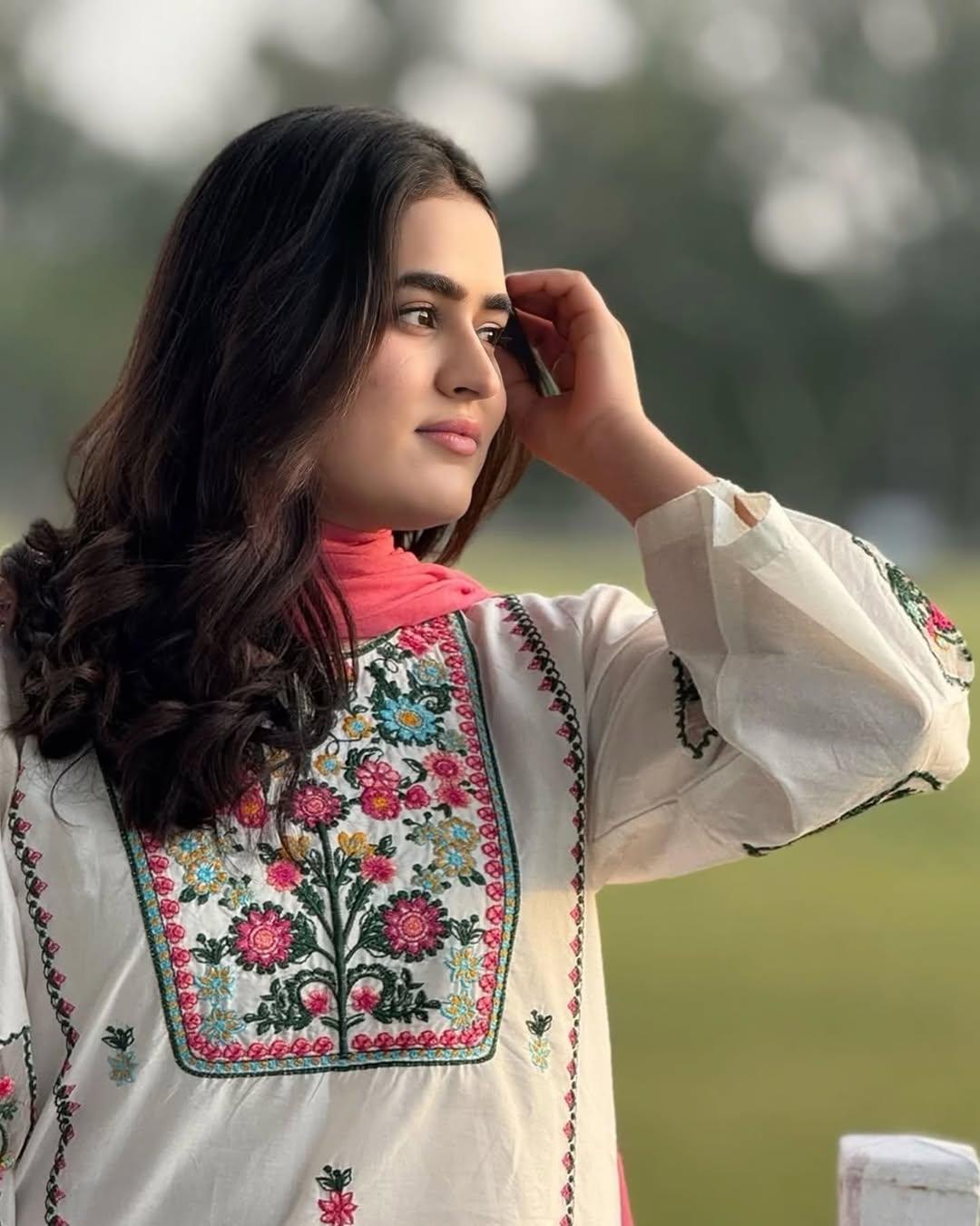 VIOLET LAWN EMB 3PC  STITCHED FOR GIRLS