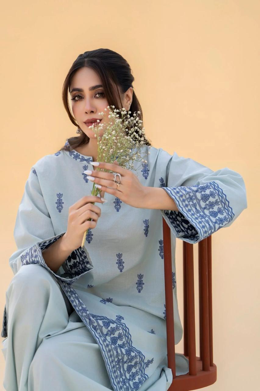 DAINA LAWM 2PC ( FARSHI SHALWAR) STITCHED FOR GIRLS